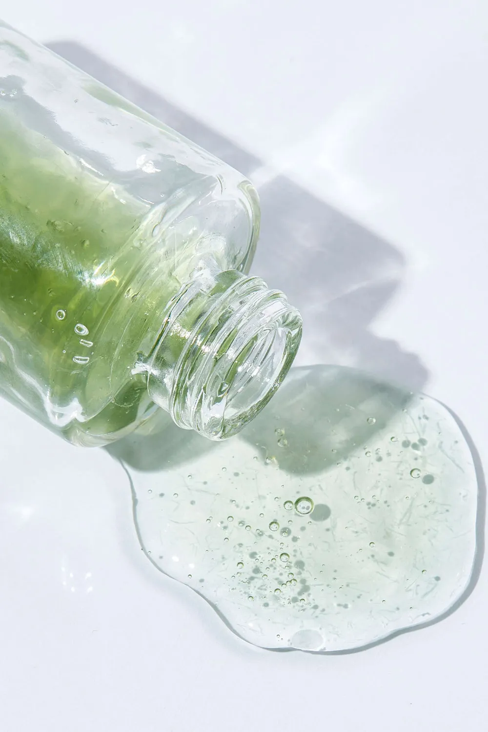 Cannabis Soothing Serum - Yatiştirici Su Bazli Serum