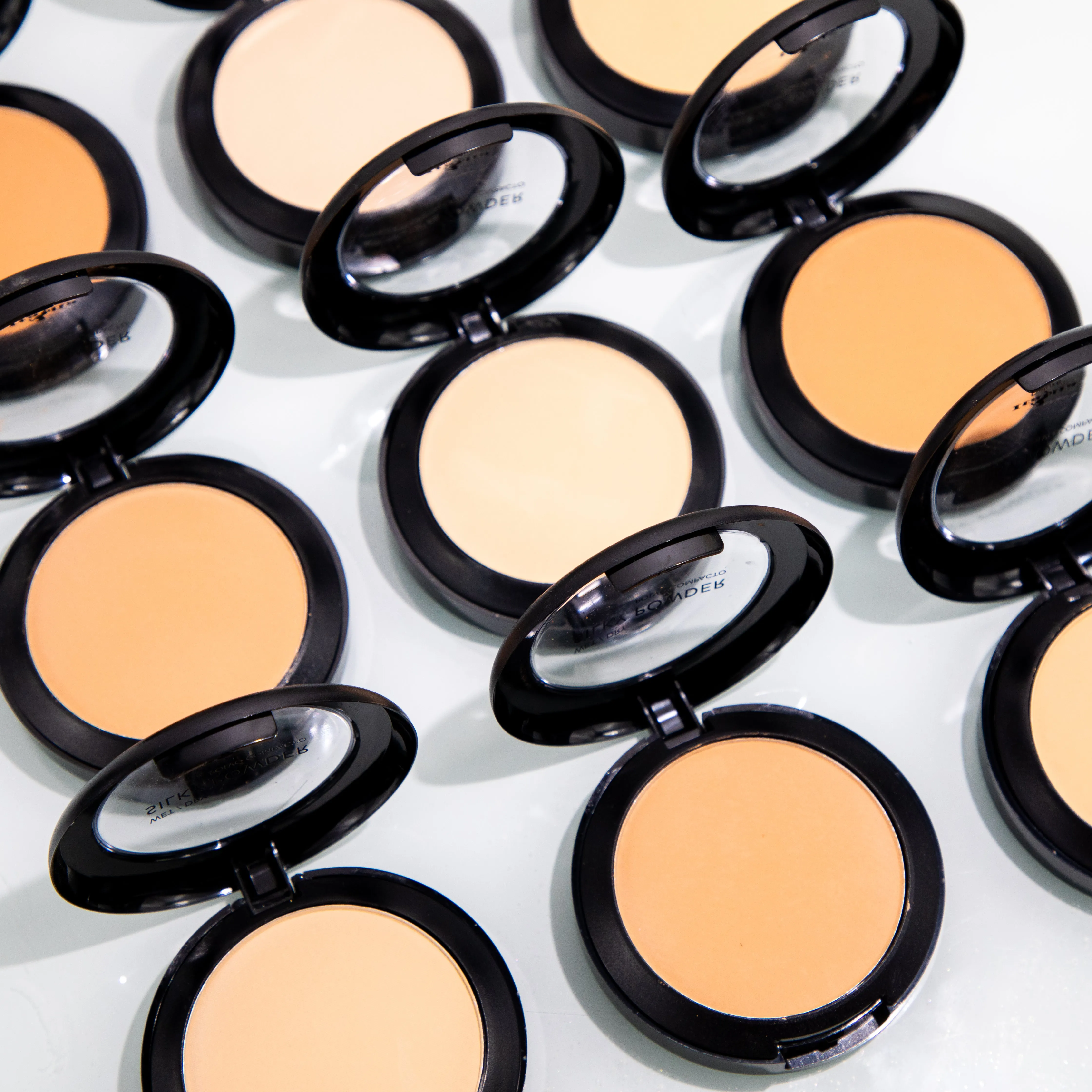 Silky Wet/Dry Foundation Powder